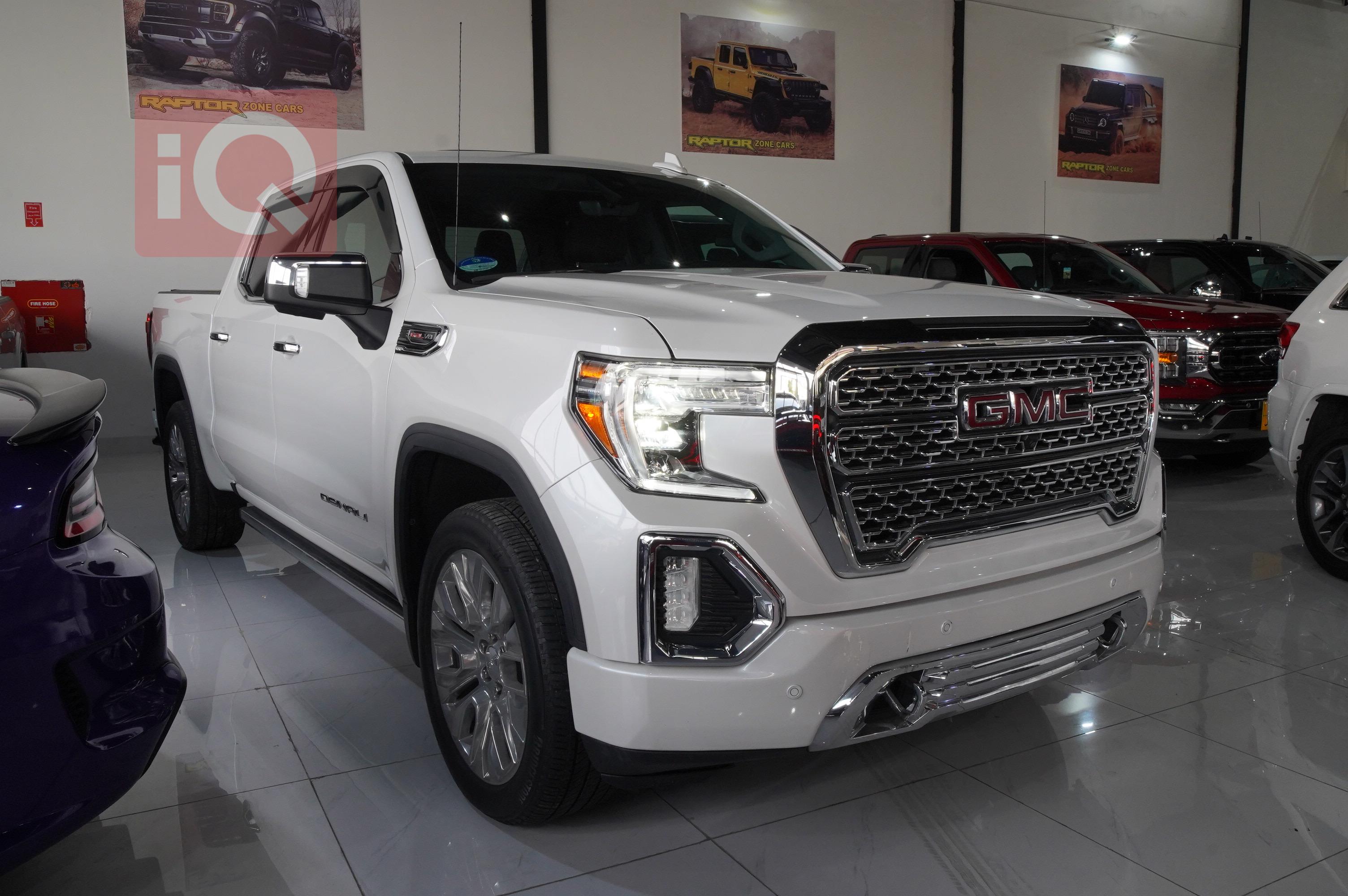 GMC Sierra